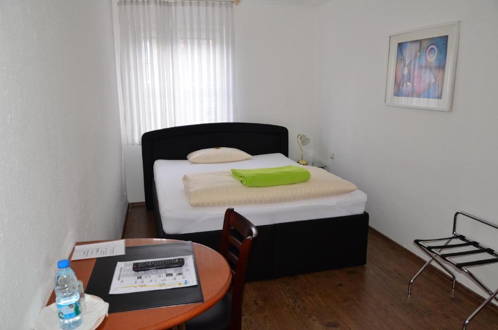 Hotel Moerike Ludwigsbourg Chambre photo