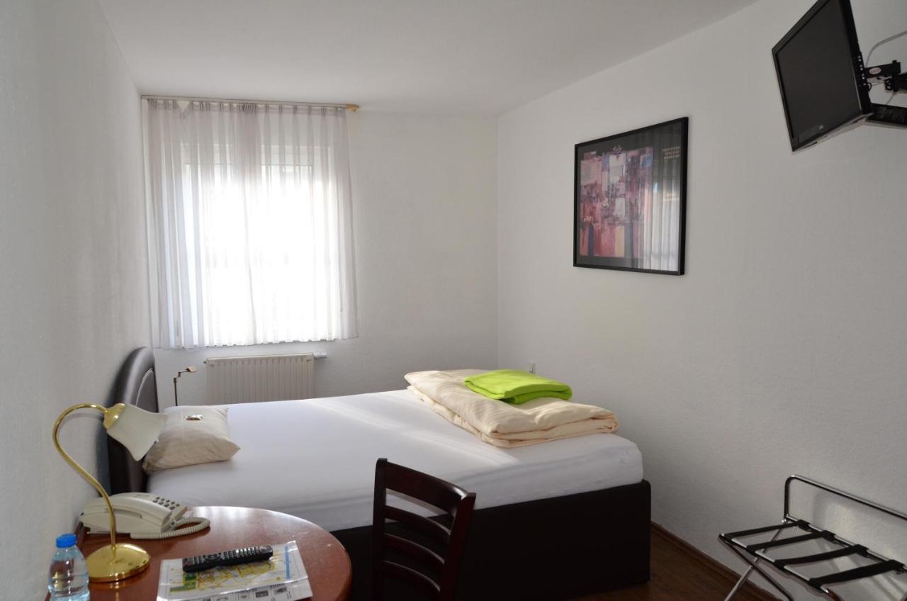 Hotel Moerike Ludwigsbourg Chambre photo